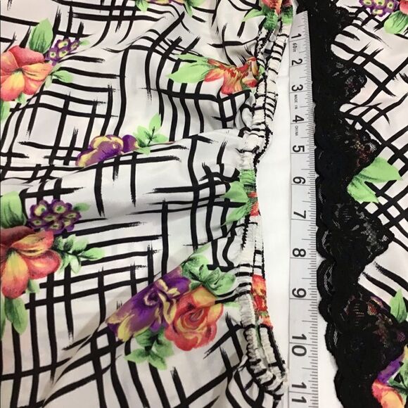 Victoria’s Secret Gold Label 2-Piece Floral Print Pajama Set Vintage Size S - Picture 9 of 11
